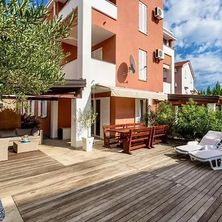 In With Terrace, Air Condition, Wifi * Baska (Krk)